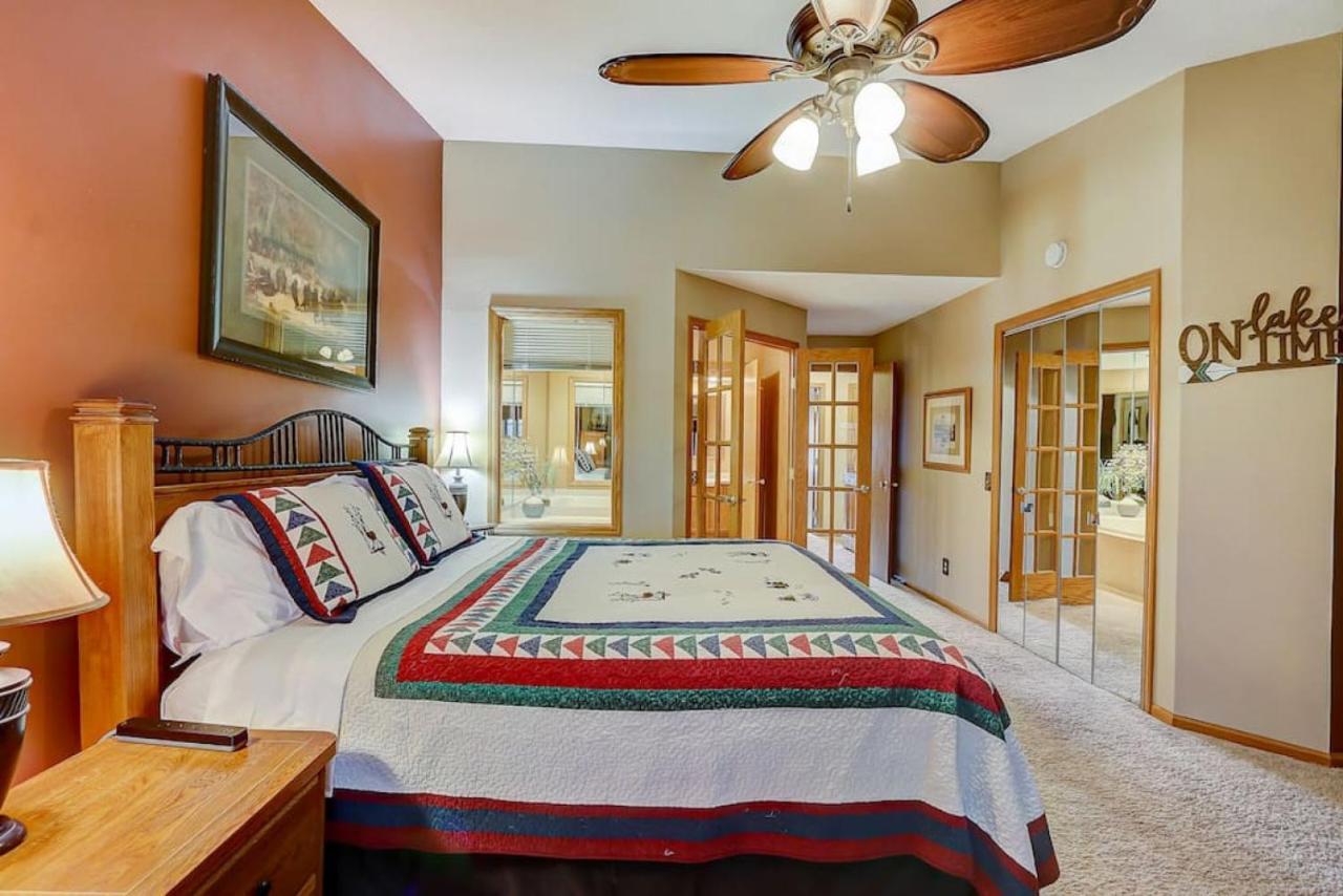Brown Family Condo For Families Golf Trips And Girls Getaways Wisconsin Dells Exterior photo