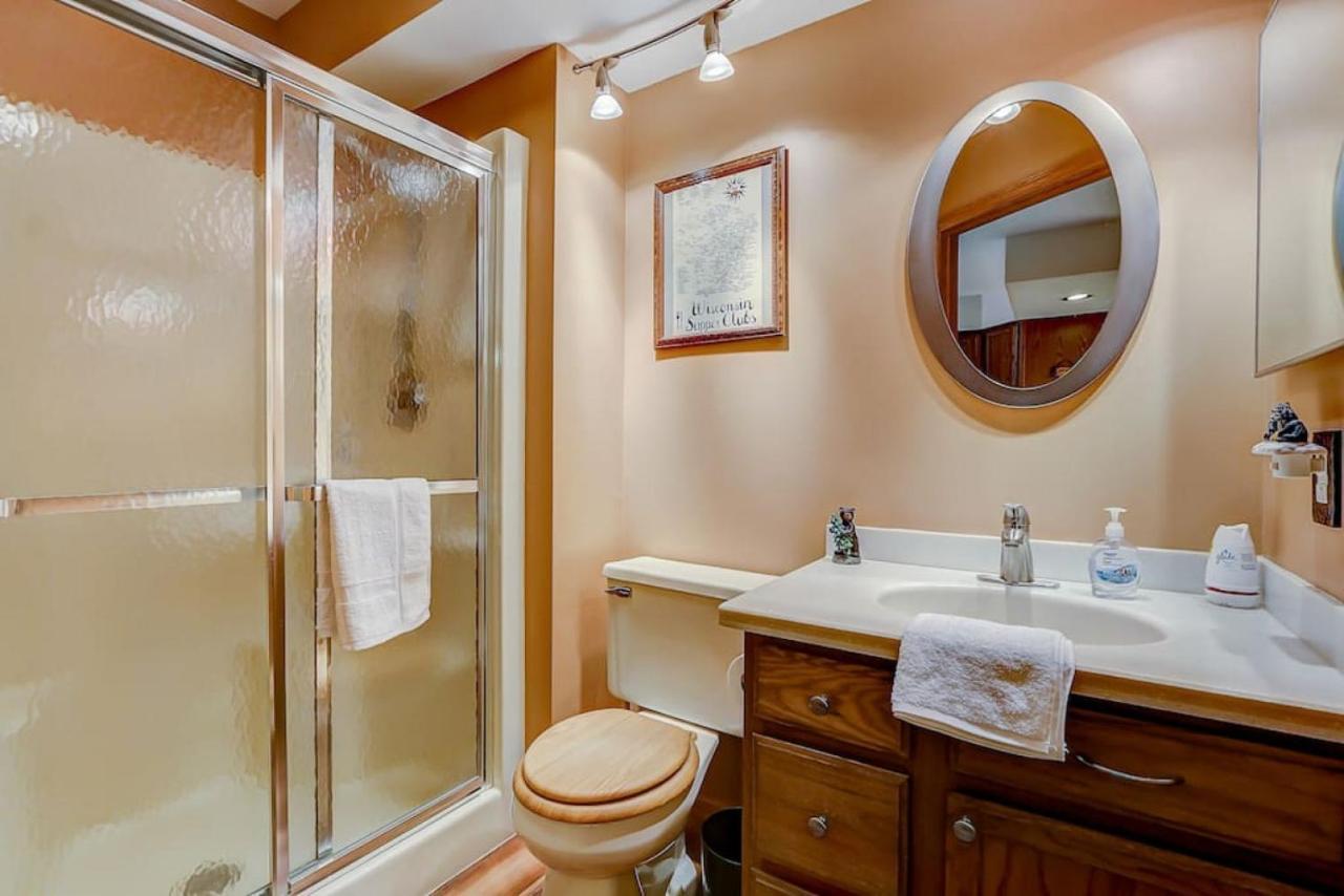 Brown Family Condo For Families Golf Trips And Girls Getaways Wisconsin Dells Exterior photo